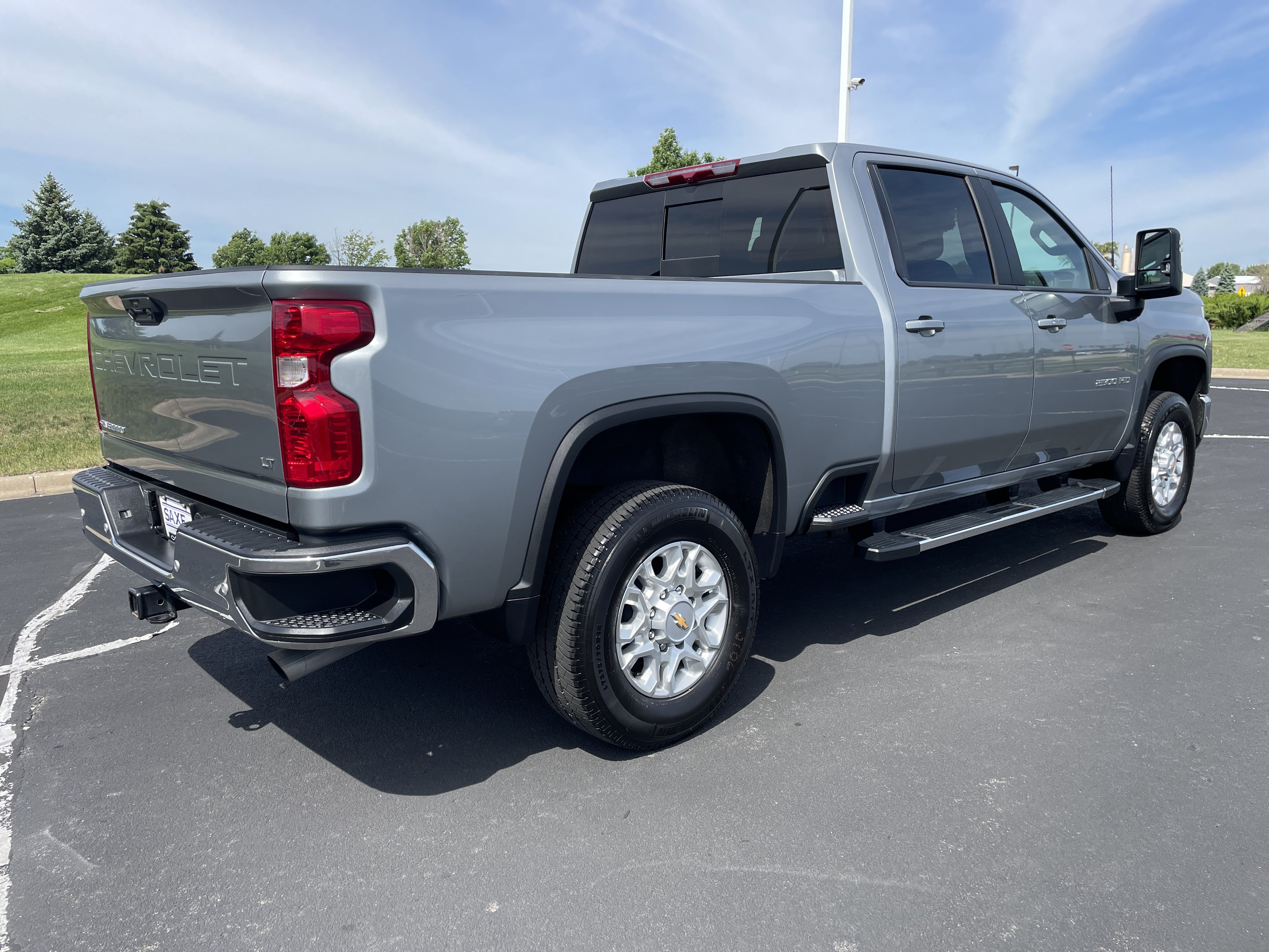 Used 2024 Chevrolet Silverado 2500 LT w/ All Star Edition AWD/4WD image 5