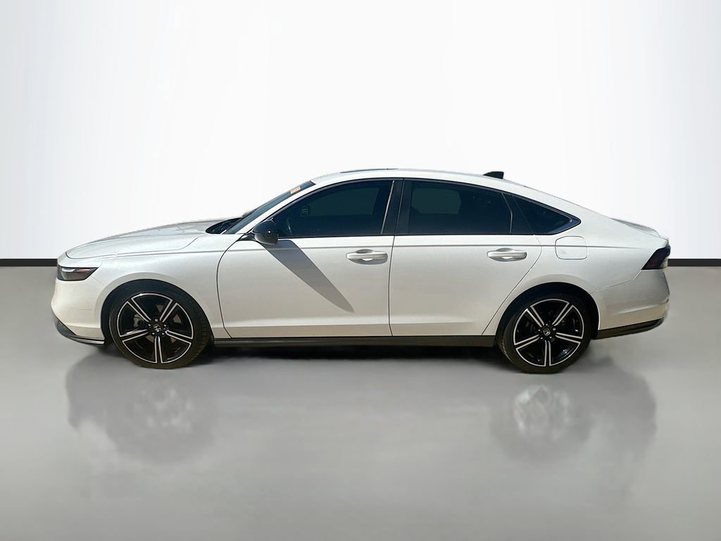 Used 2023 Honda Accord Sport image 4