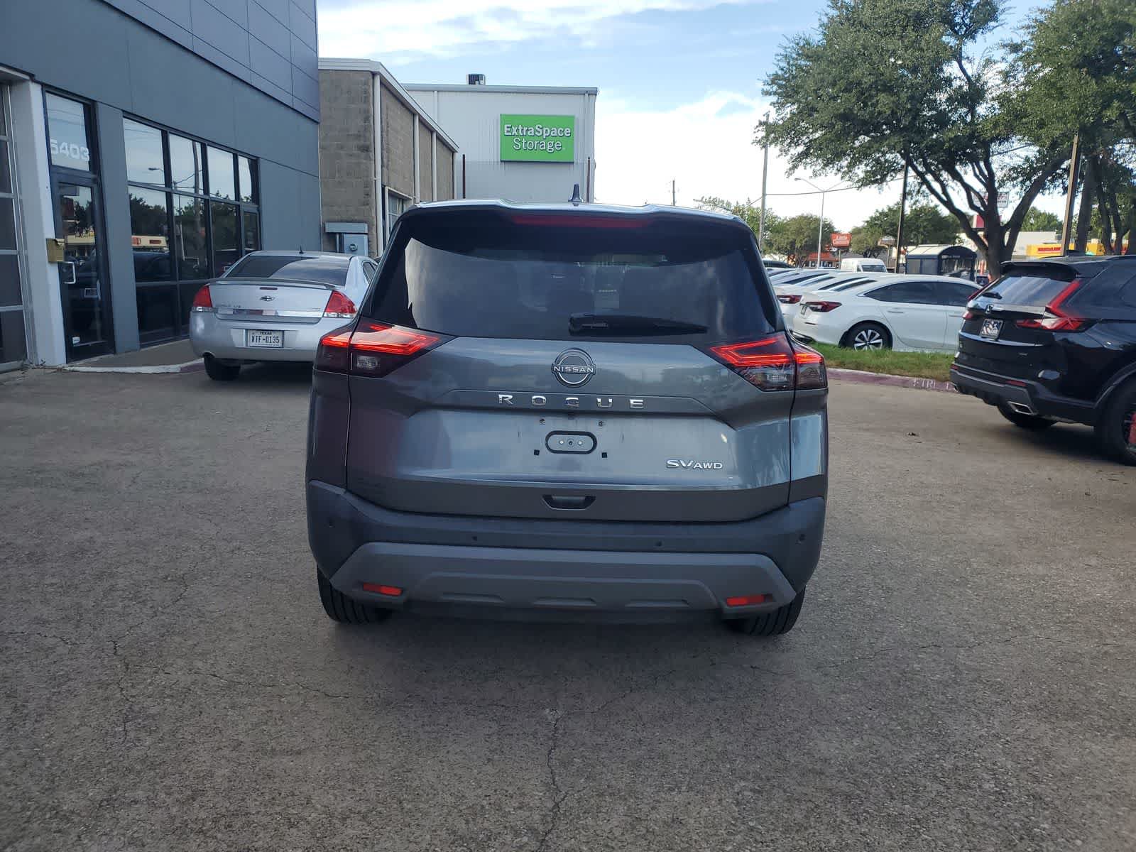 Used 2023 Nissan Rogue SV AWD/4WD image 5