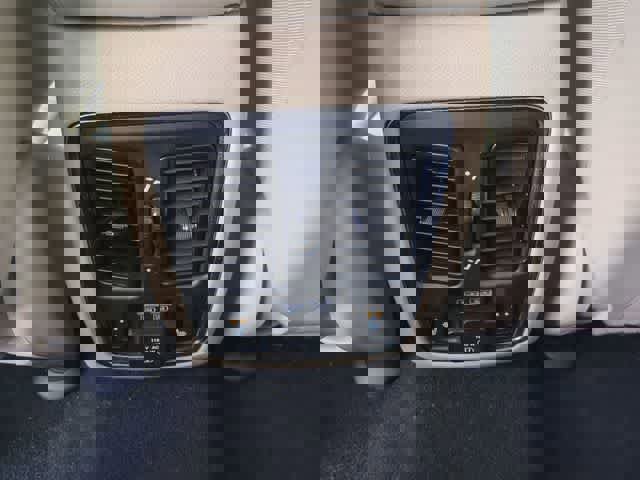 Used 2020 Jeep Grand Cherokee Limited w/ Luxury Group II image 39