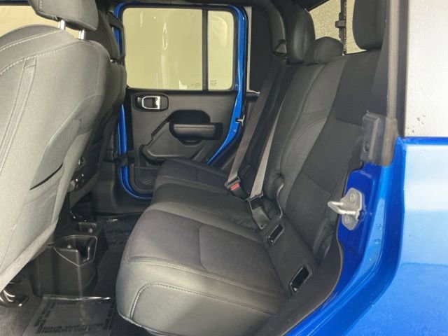 Used 2022 Jeep Gladiator Willys image 26