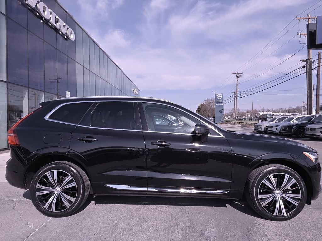 Used 2023 Volvo XC60 B5 Plus image 5