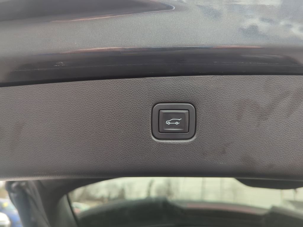 Certified 2020 Chevrolet Blazer LT image 13