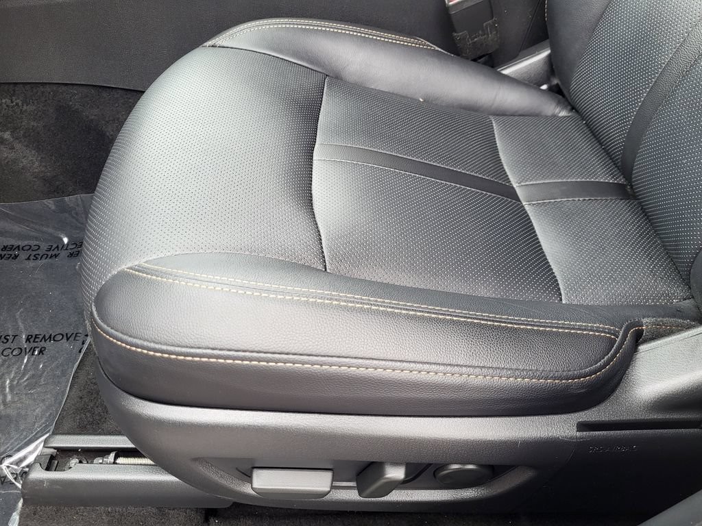 Used 2024 MAZDA CX-90 Plug-In Hybrid w/ Premium Pkg AWD/4WD image 15