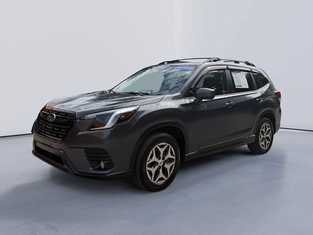 Used 2023 Subaru Forester Premium AWD/4WD image 7