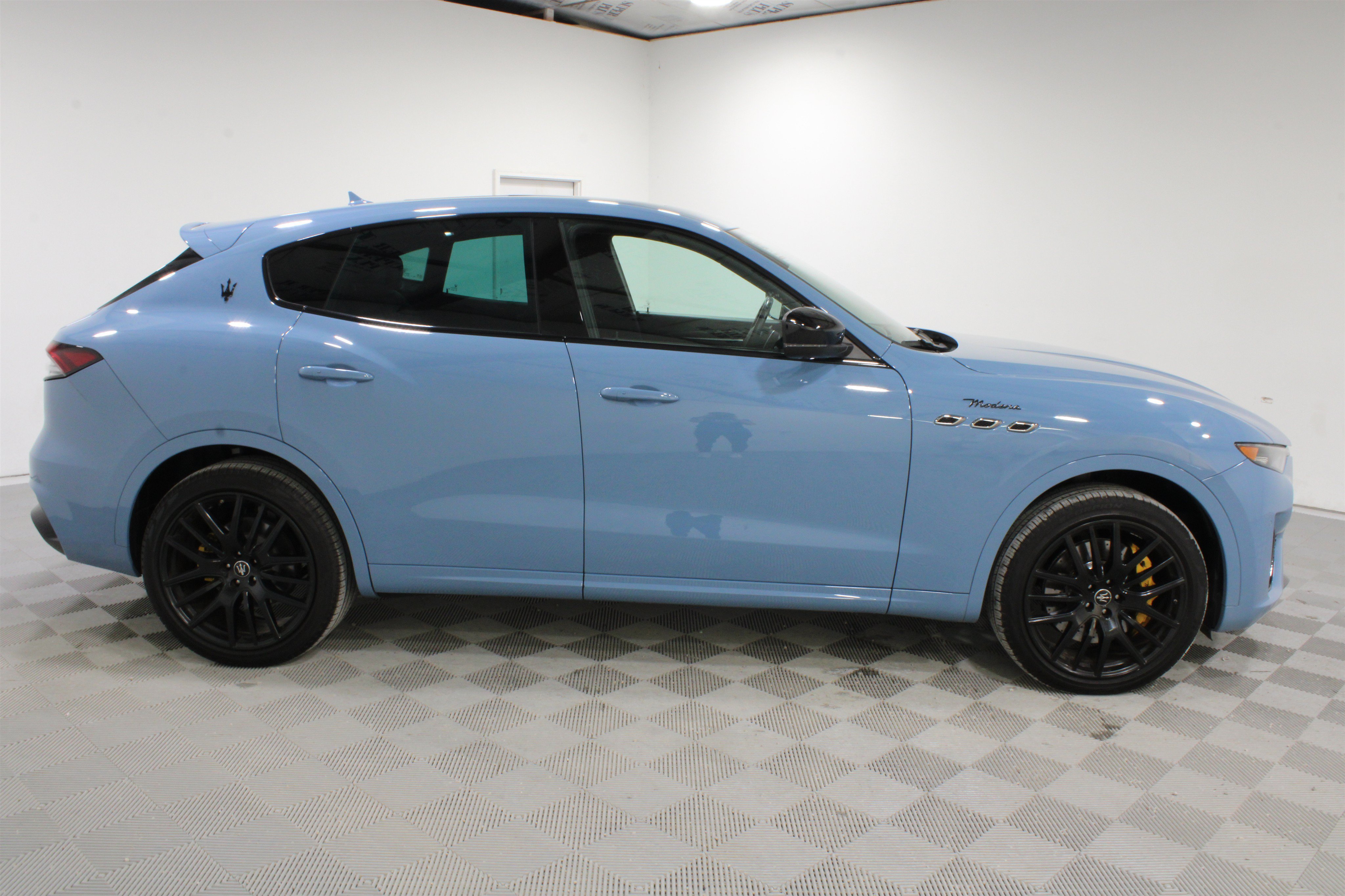 Used 2023 Maserati Levante Modena AWD/4WD image 26