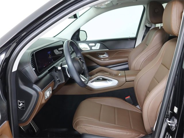 Used 2024 Mercedes-Benz GLS 450 4MATIC image 12