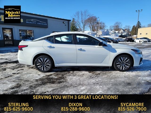 Used 2024 Nissan Altima 2.5 SV image 9