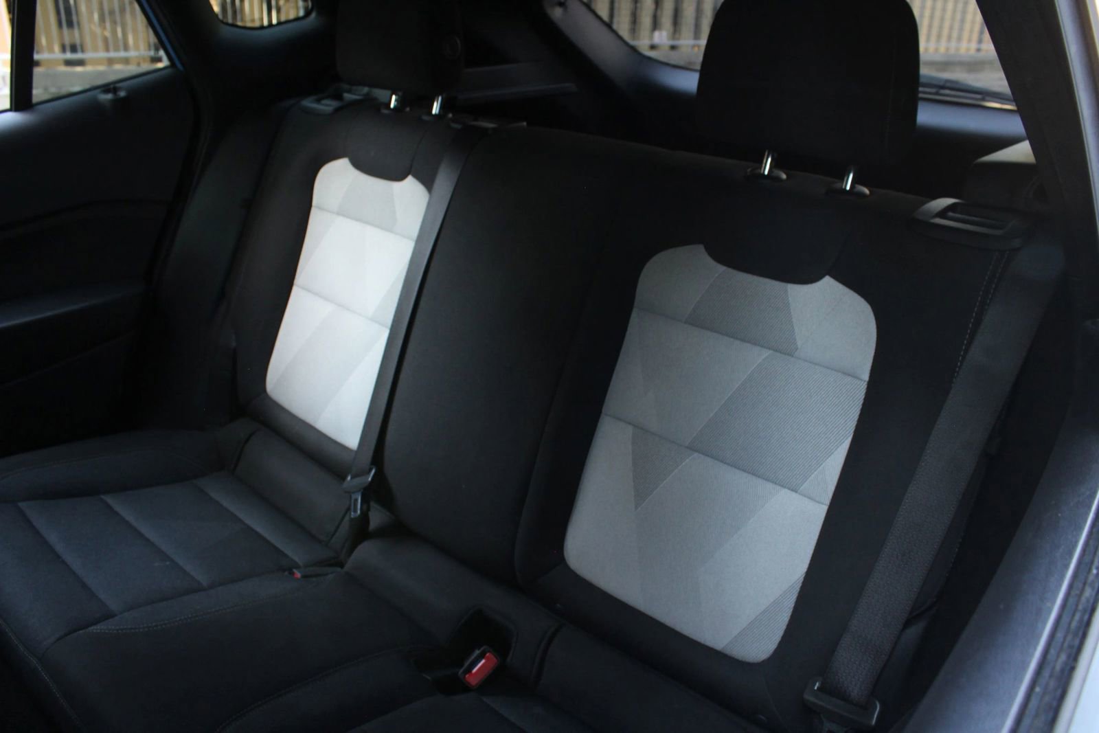Used 2024 Chevrolet Trax RS FWD image 18