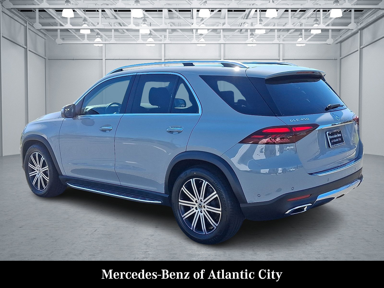 Certified 2025 Mercedes-Benz GLE 450 4MATIC image 4