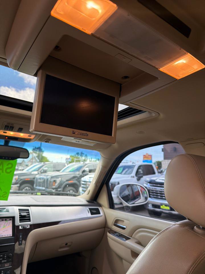 Used 2013 Cadillac Escalade ESV Premium AWD/4WD image 9