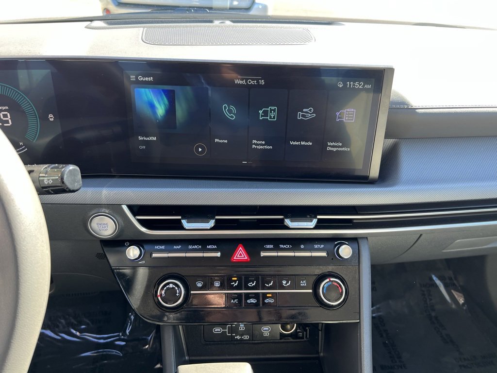 Certified 2025 Hyundai Sonata SE image 18
