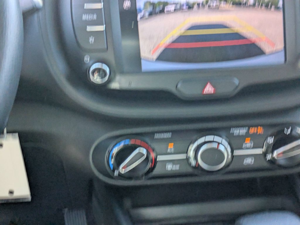 Used 2024 Kia Soul LX w/ Option Group 015 FWD image 21