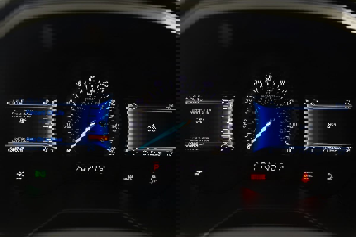 Used 2024 Ford Edge SEL w/ Convenience Package image 16