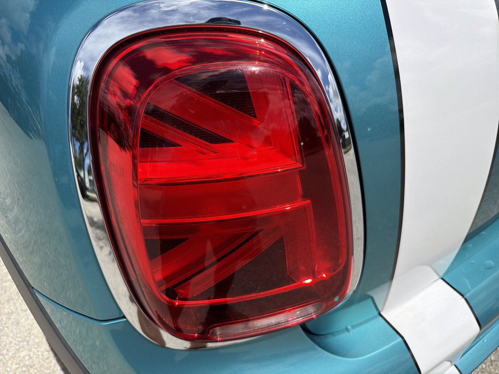 Used 2020 MINI Cooper S w/ Signature Upholstery Package FWD image 10