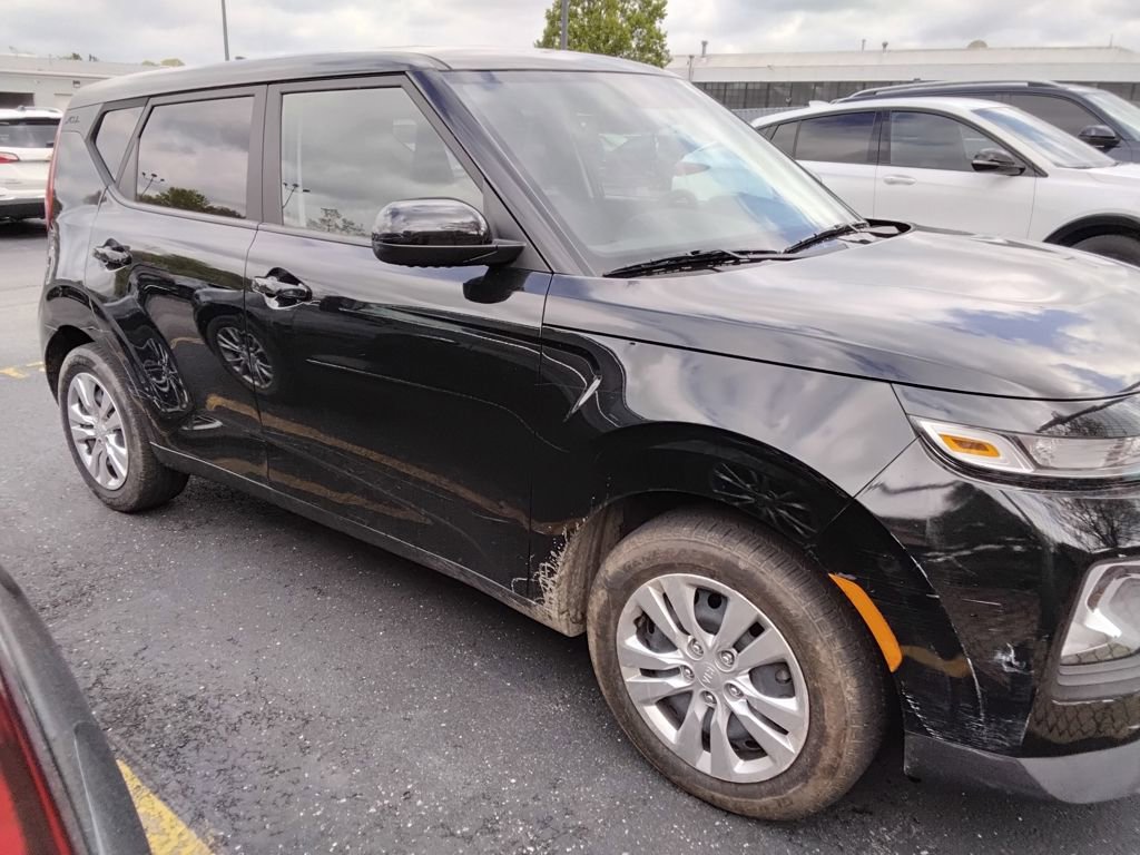 Used 2021 Kia Soul LX FWD image 11