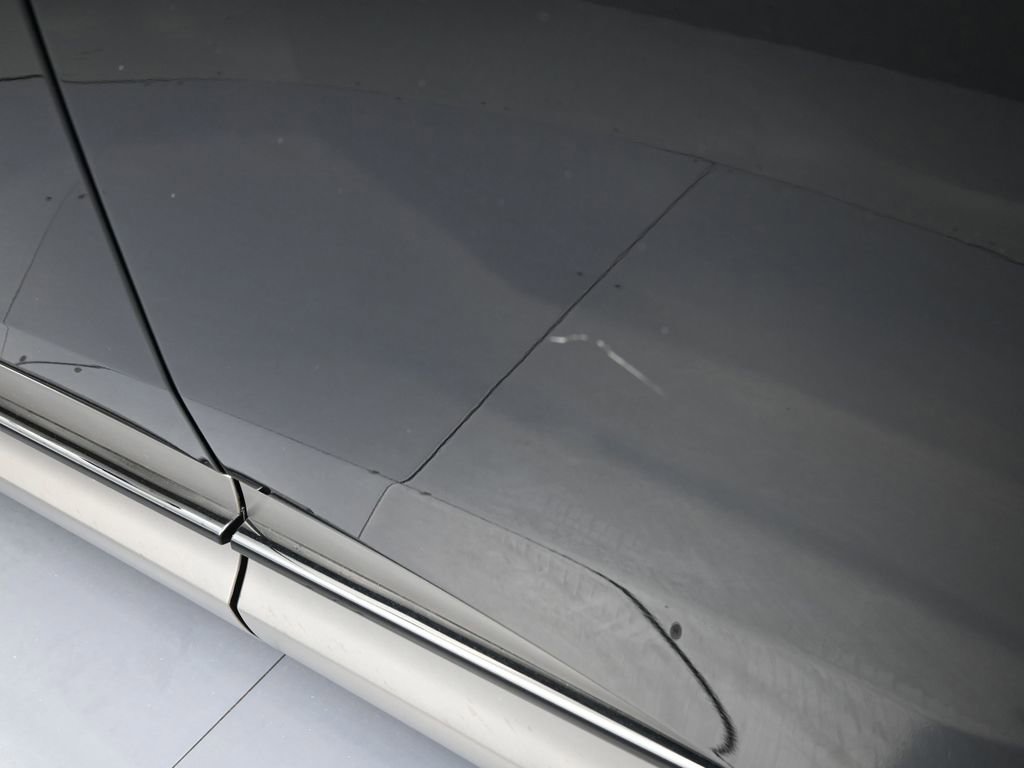 Used 2024 Genesis GV60 RWD image 16