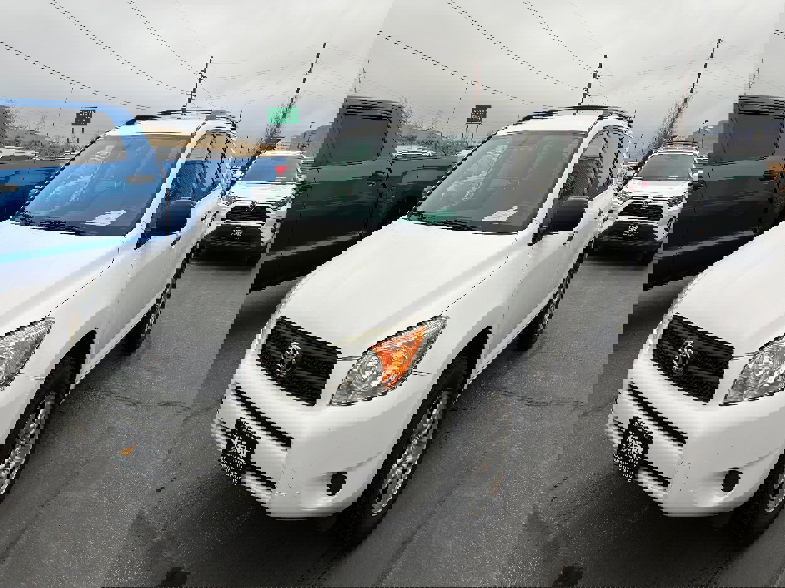 Used 2006 Toyota RAV4 4WD image 2