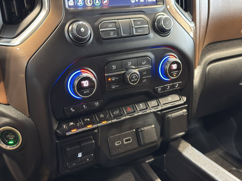 Used 2021 Chevrolet Silverado 1500 High Country w/ Technology Package image 24