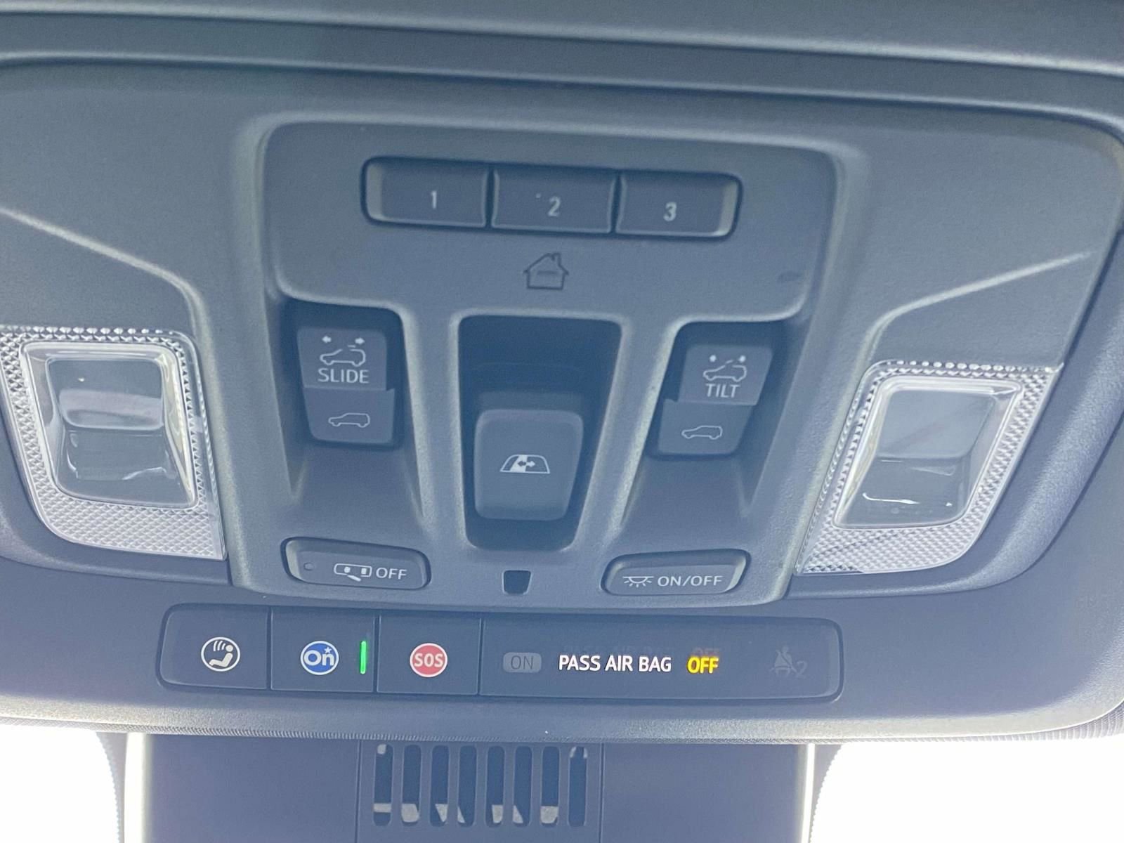 Used 2024 Chevrolet Silverado 2500 High Country image 31