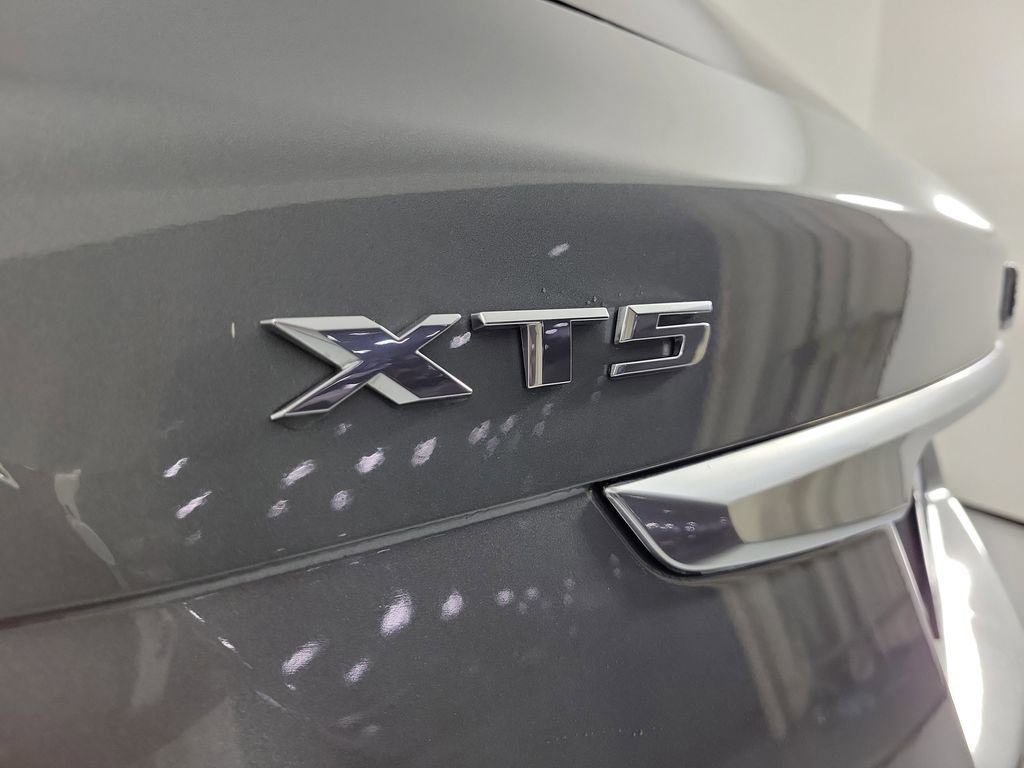 Certified 2023 Cadillac XT5 Luxury image 6