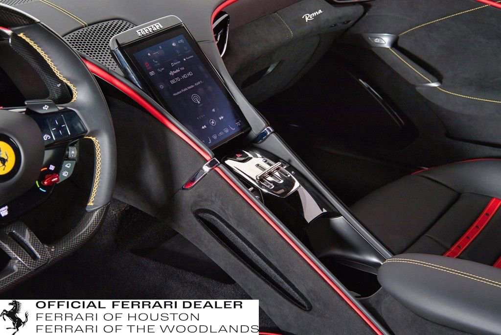 Used 2022 Ferrari Roma image 16