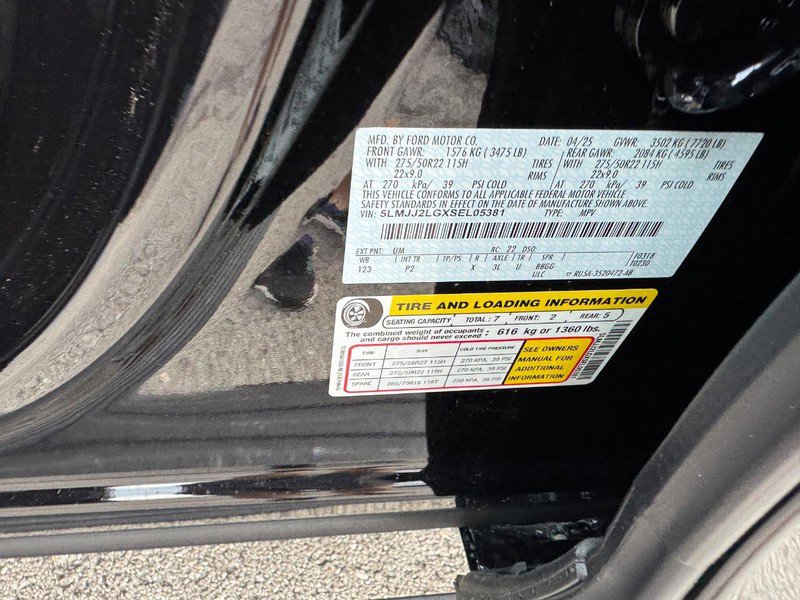 New 2025 Lincoln Navigator Reserve w/ Jet Appearance Package image 27