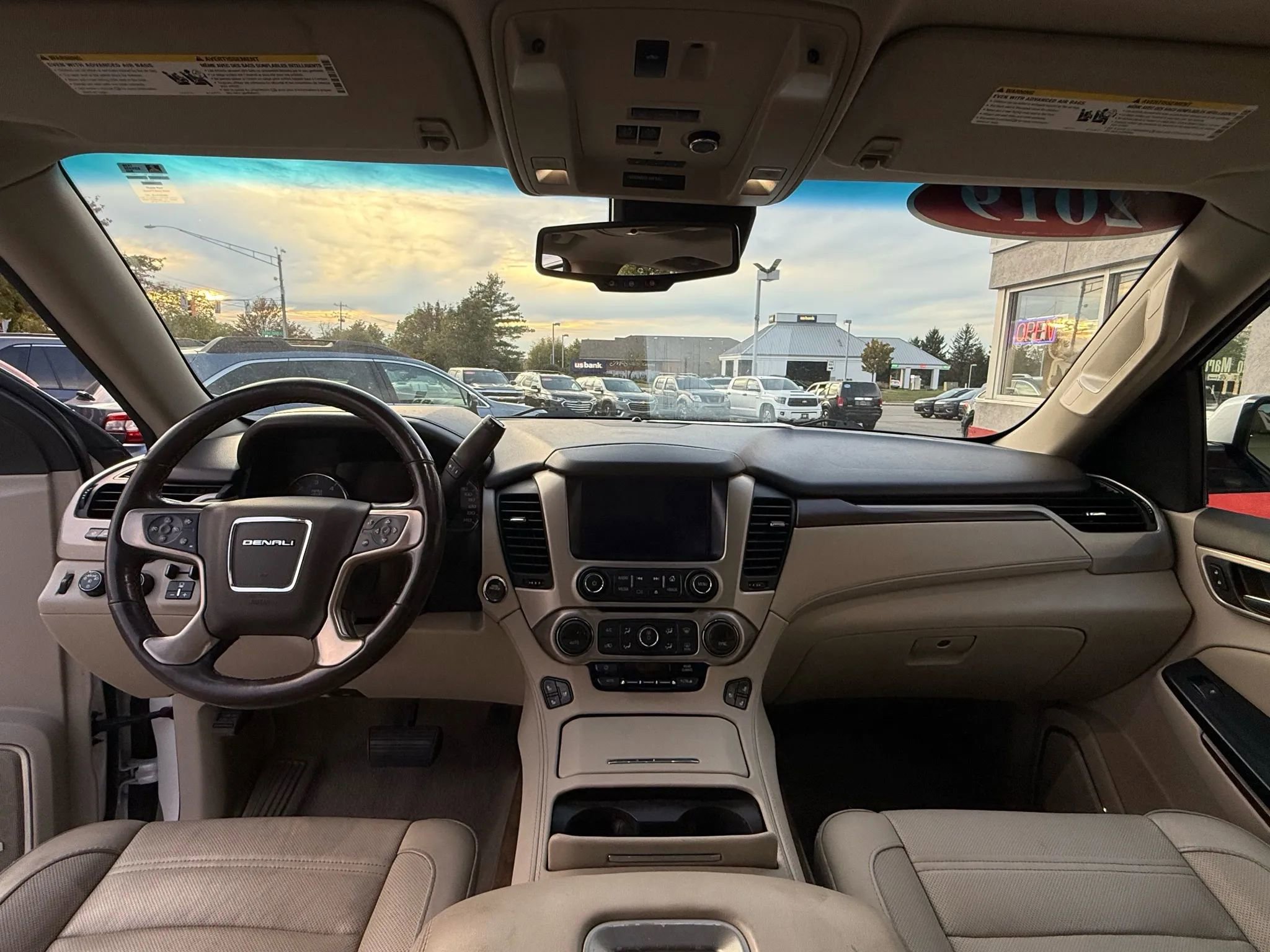 Used 2019 GMC Yukon XL Denali w/ Denali Ultimate Package image 13