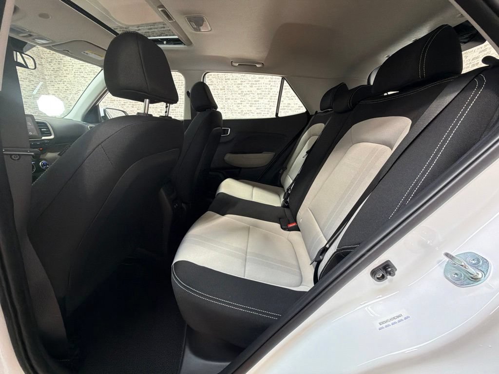 New 2026 Hyundai Venue SEL FWD image 15