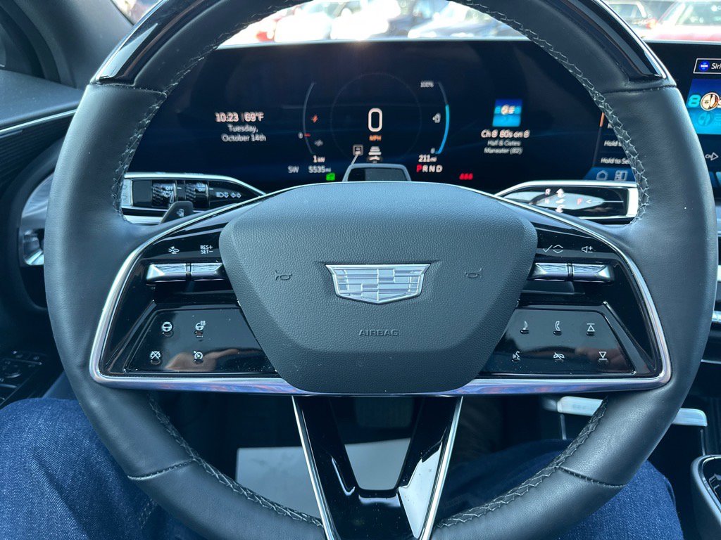 Used 2024 Cadillac Lyriq Luxury image 27