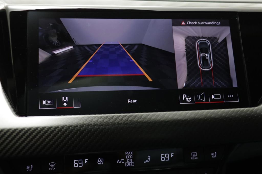Used 2024 Audi e-tron GT Prestige AWD/4WD image 11