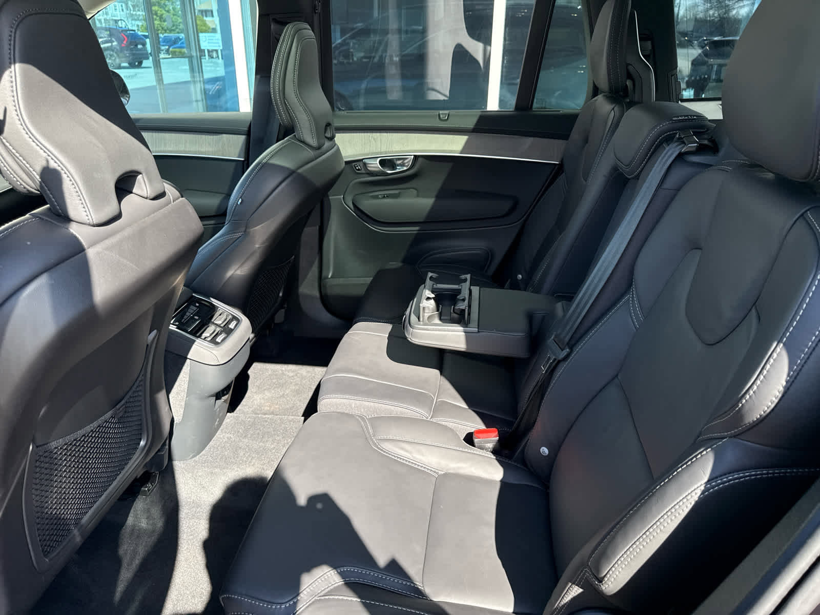 Used 2026 Volvo XC90 B6 Ultra w/ Protection Package Premier image 13