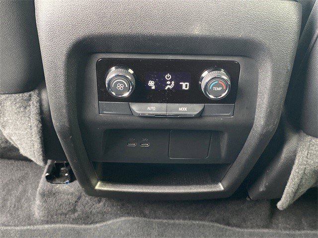 Certified 2025 Chevrolet Traverse LT image 20