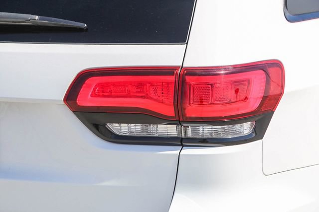 Used 2021 Jeep Grand Cherokee Laredo X RWD image 11