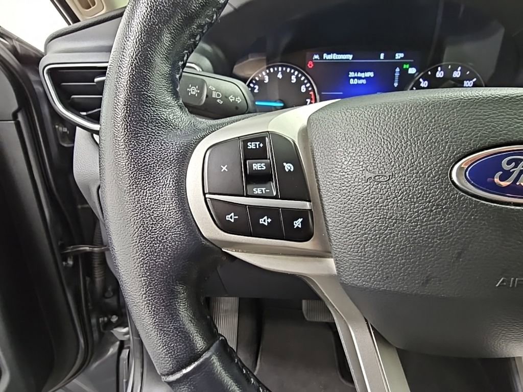 Used 2022 Ford Explorer XLT w/ Equipment Group 202A image 26