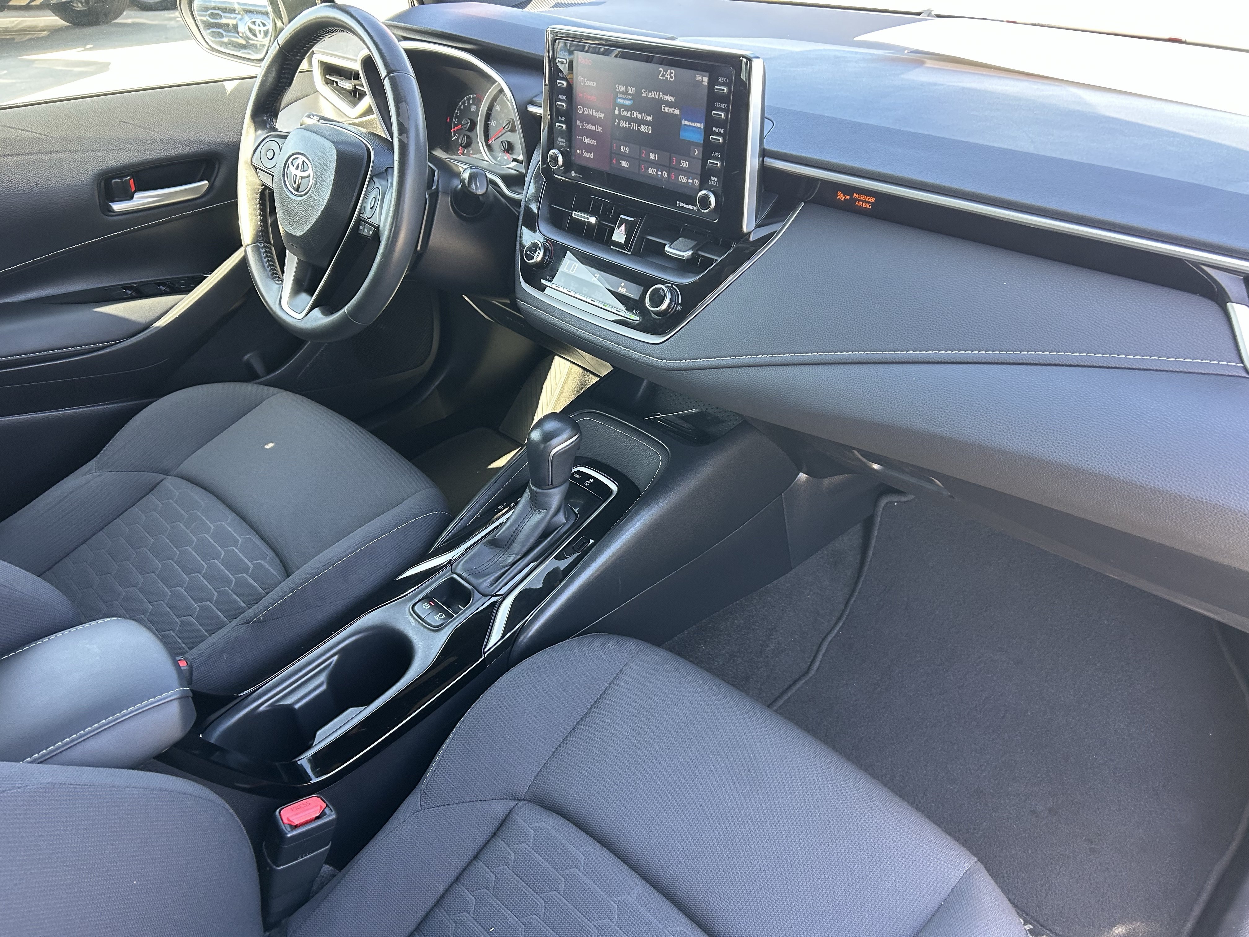 Certified 2020 Toyota Corolla SE w/ Carpet Mat Package FWD image 9