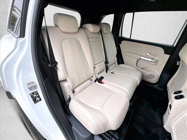 Used 2025 Mercedes-Benz GLB 250 image 29