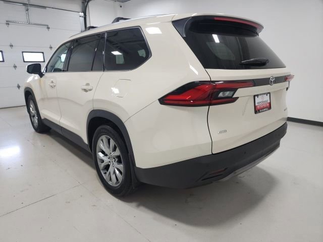 Certified 2024 Toyota Grand Highlander Limited image 11