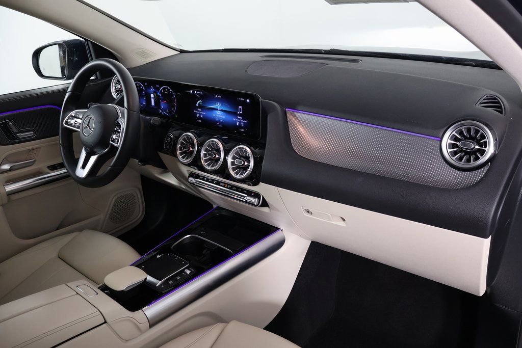 Certified 2022 Mercedes-Benz GLA 250 image 9