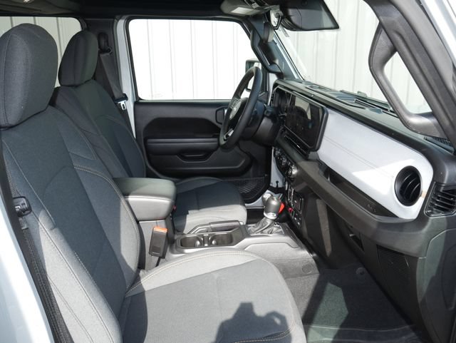 Used 2024 Jeep Wrangler Unlimited Sport AWD/4WD image 24
