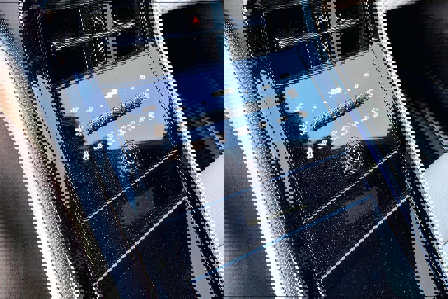 Used 2025 Porsche Panamera 4 image 31