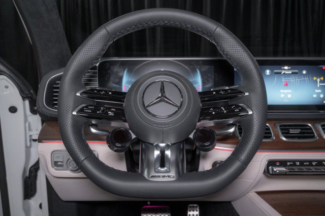 New 2026 Mercedes-Benz GLS 63 AMG 4MATIC image 23