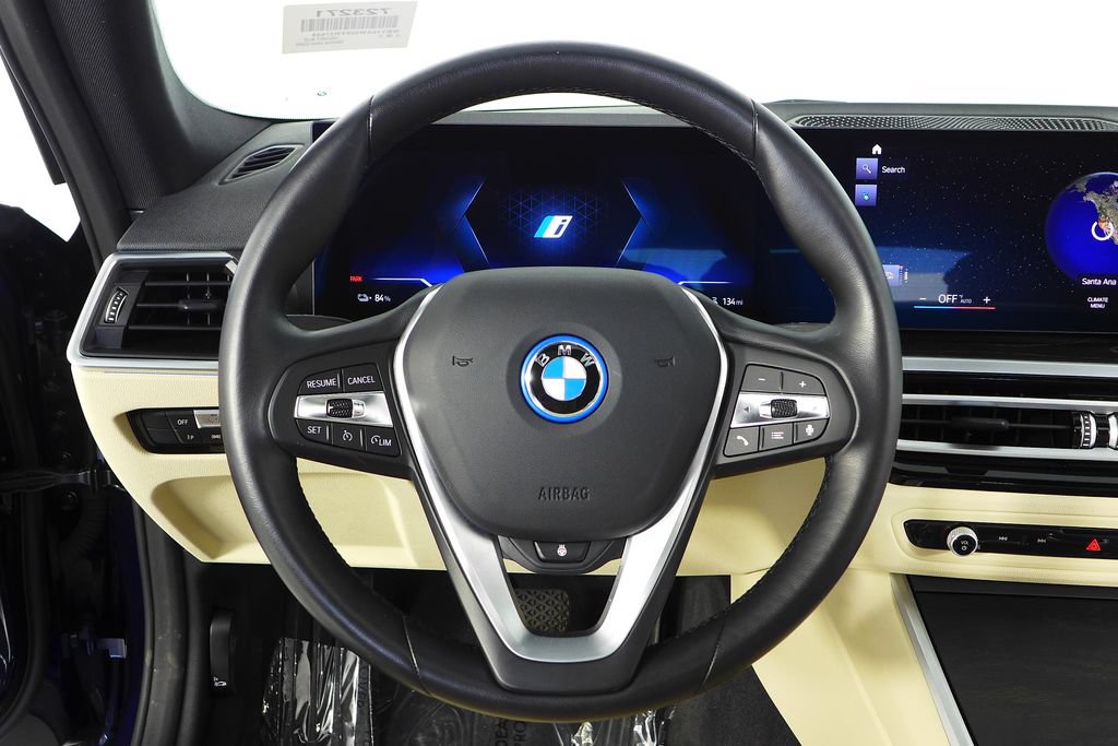 Used 2023 BMW i4 eDrive35 w/ Premium Package RWD image 27