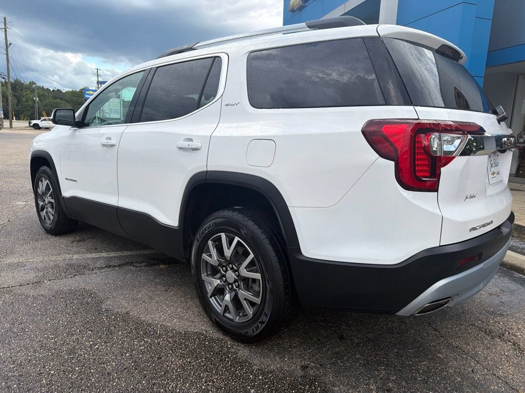 Used 2023 GMC Acadia SLT FWD image 3