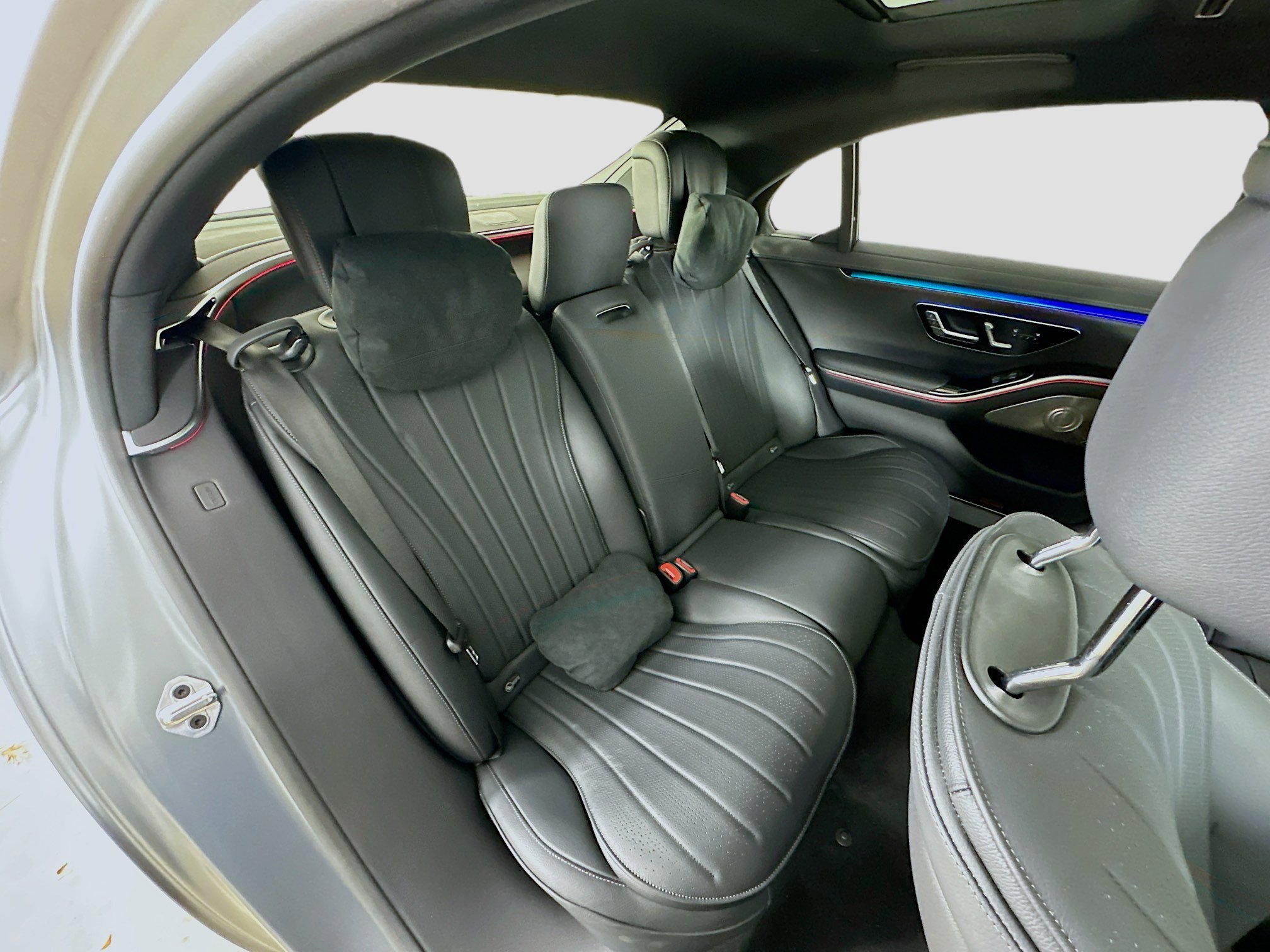 Certified 2022 Mercedes-Benz S 500 4MATIC w/ AMG Line Package image 35