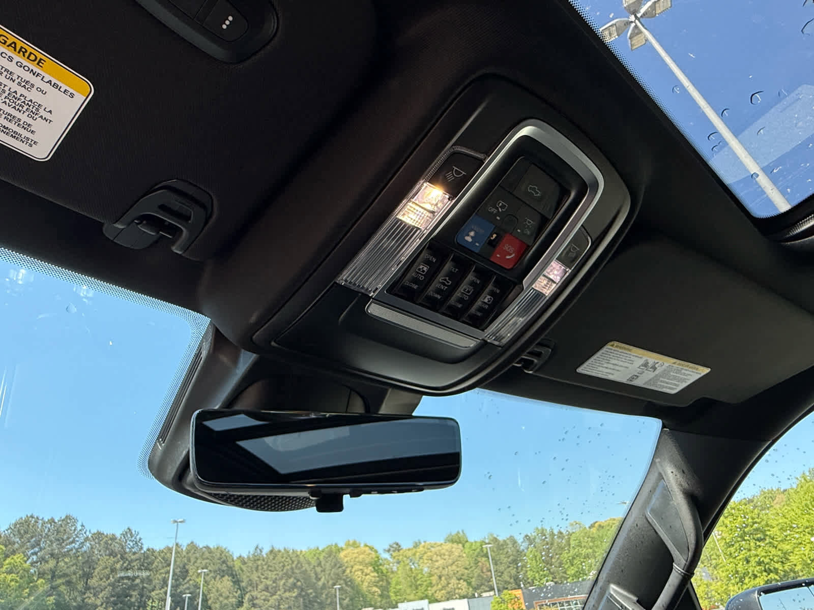 Used 2024 RAM 1500 Limited image 19