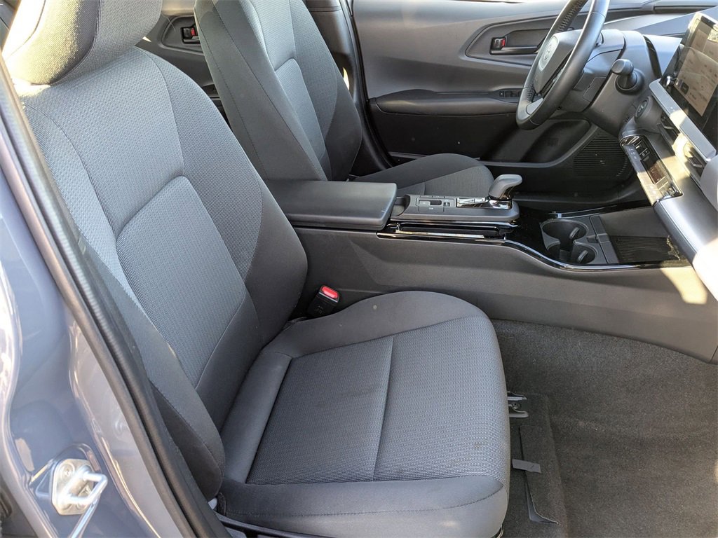 Used 2024 Toyota Prius LE image 34