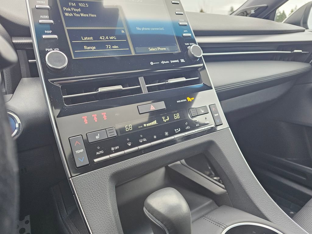 Used 2019 Toyota Avalon XSE image 28