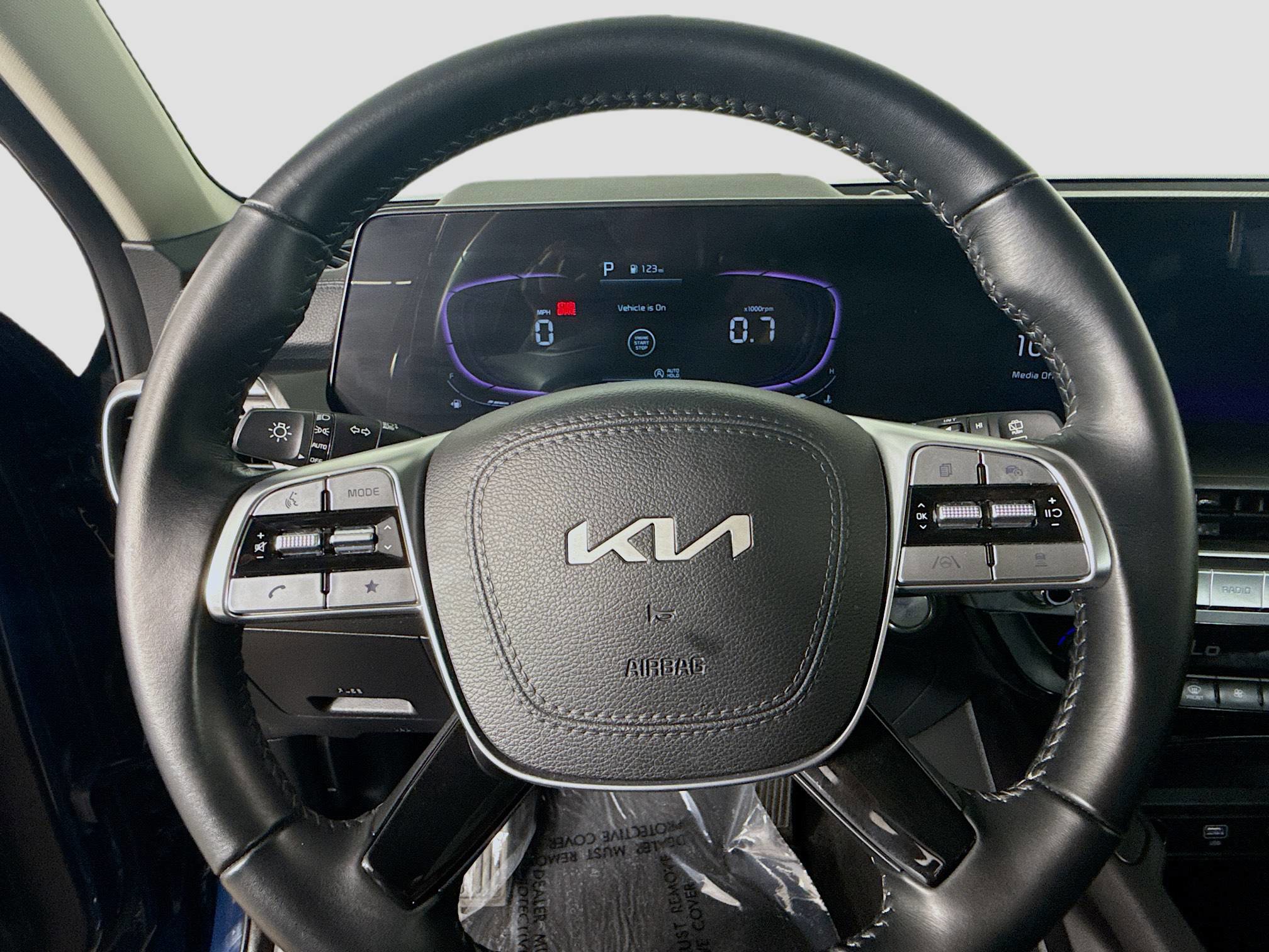 Used 2025 Kia Telluride S image 10