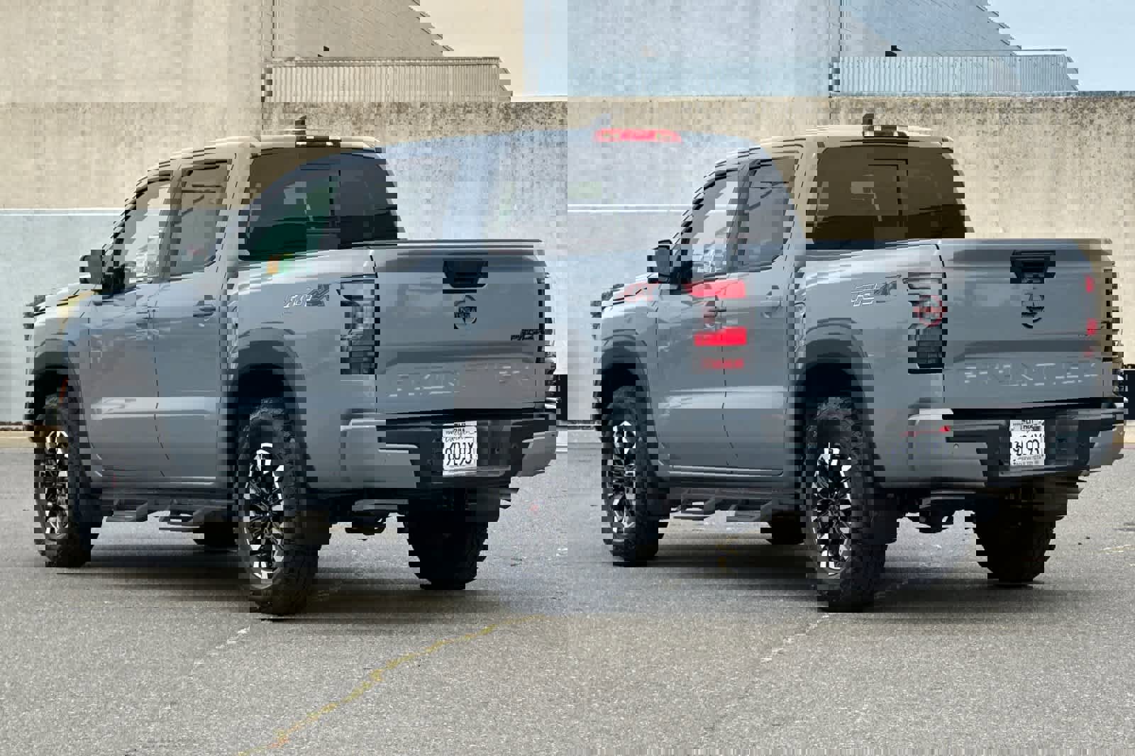 Used 2024 Nissan Frontier PRO-4X w/ Pro Convenience Package image 7